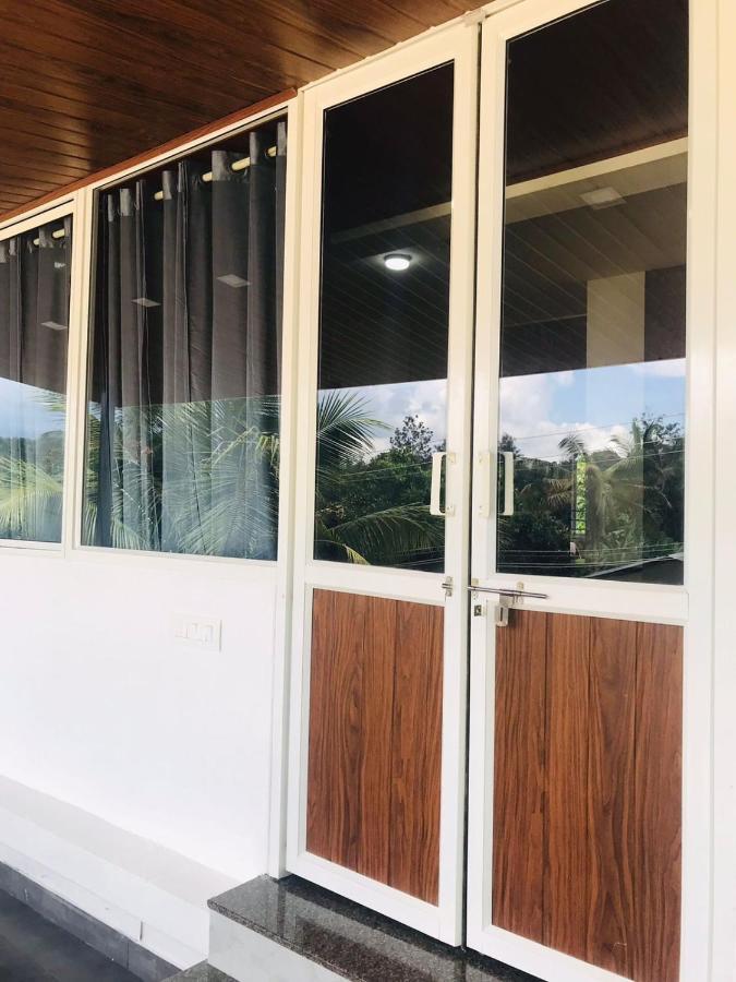 High Shine Homestay Meppādi Buitenkant foto
